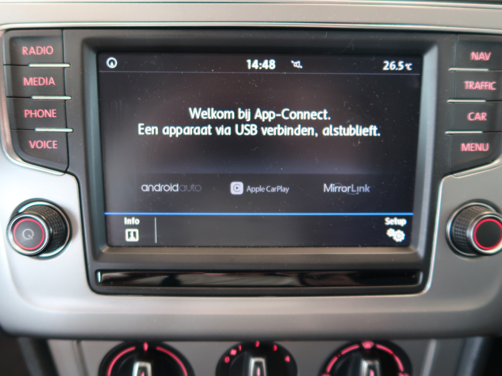 Volkswagen Polo 1.0 TSi 95pk Executive Plus 5-drs. 42782633-2.jpg | Autobedrijf De Waal B.V.