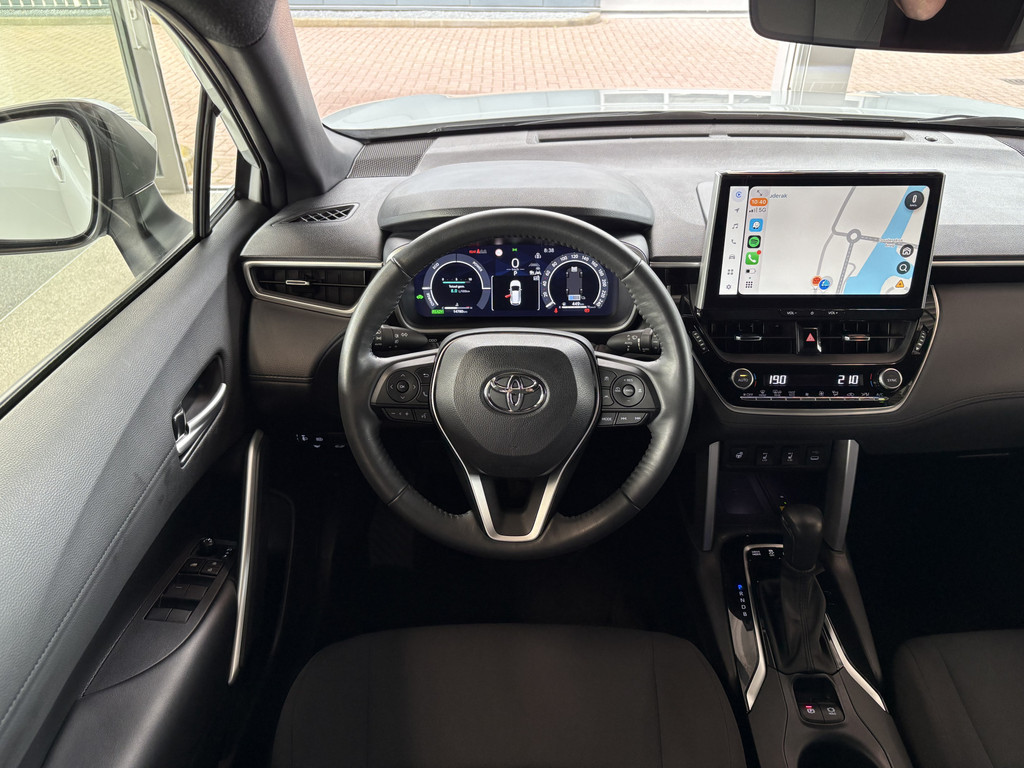 Toyota Corolla Cross 1.8 Hybrid 140 Style Plus 45838536-1.jpg | Autobedrijf De Waal B.V.