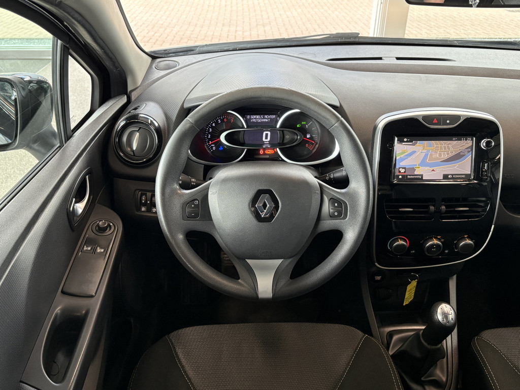 Renault Clio Estate 0.9 TCe 90pk Expression 53465581-1.jpg | Autobedrijf De Waal B.V.