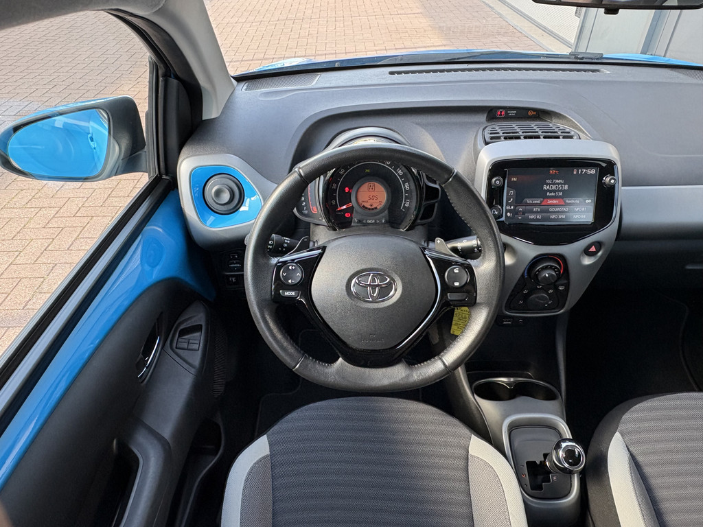 Toyota Aygo 1.0 VVT-i X-Play Automaat 5-drs. 53723601-1.jpg | Autobedrijf De Waal B.V.