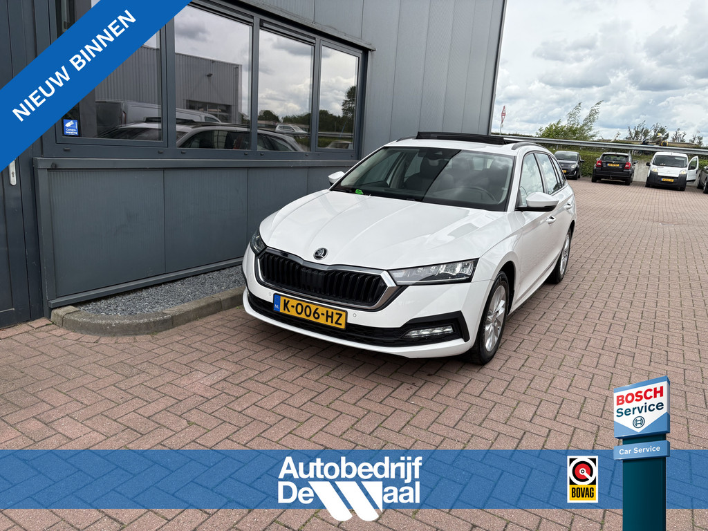 Škoda Octavia Combi 1.0 TSi Business Edition 54279377-0.jpg | Autobedrijf De Waal B.V.