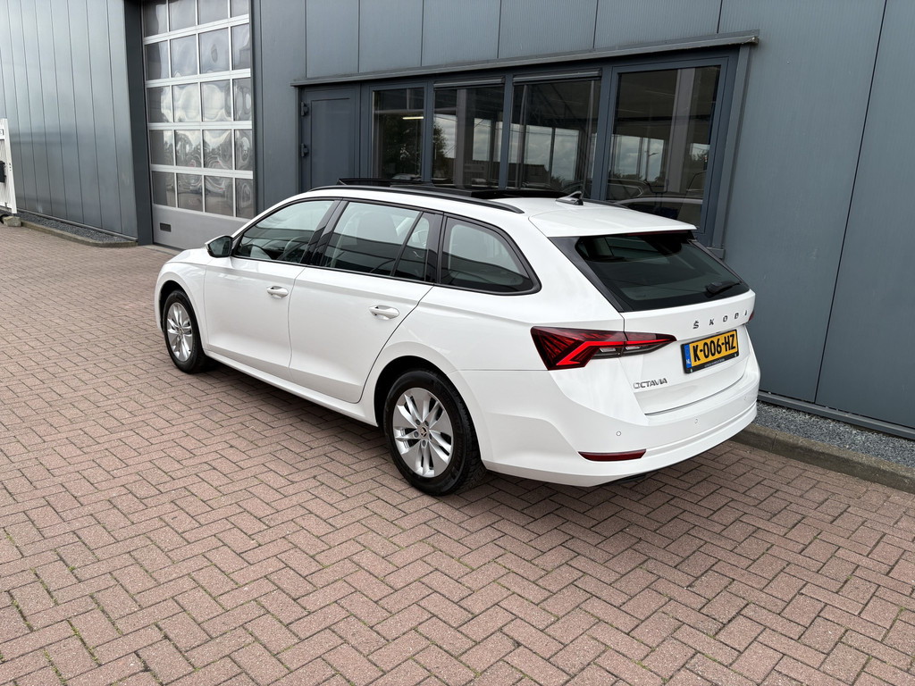 Škoda Octavia Combi 1.0 TSi Business Edition 54279377-2.jpg | Autobedrijf De Waal B.V.