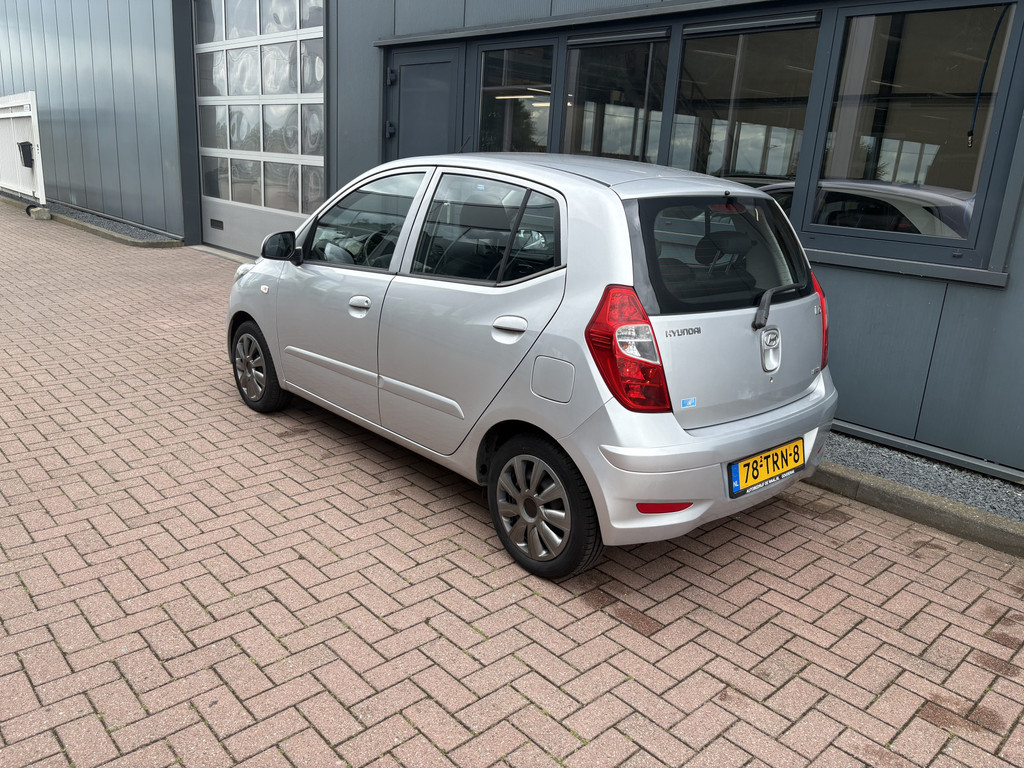 Hyundai i10 1.2 i-Motion Cool 5-drs. 54322715-2.jpg | Autobedrijf De Waal B.V.