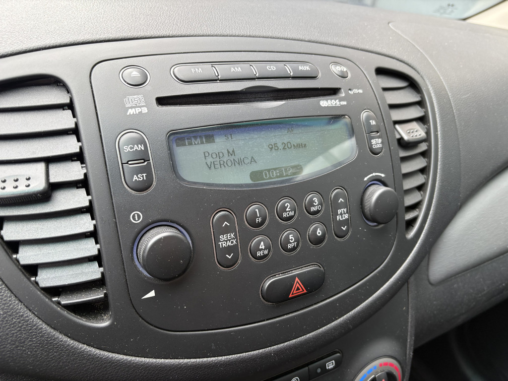Hyundai i10 1.2 i-Motion Cool 5-drs. 54322715-2.jpg | Autobedrijf De Waal B.V.