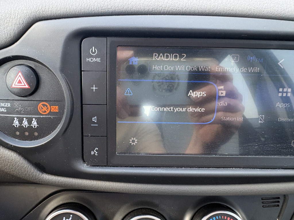 Toyota Yaris 1.0 VVT-i Connect 5-drs. 54366607-3.jpg | Autobedrijf De Waal B.V.