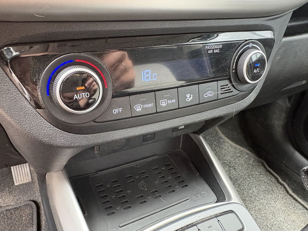 Hyundai i10 1.0 Premium 54859920-4.jpg | Autobedrijf De Waal B.V.