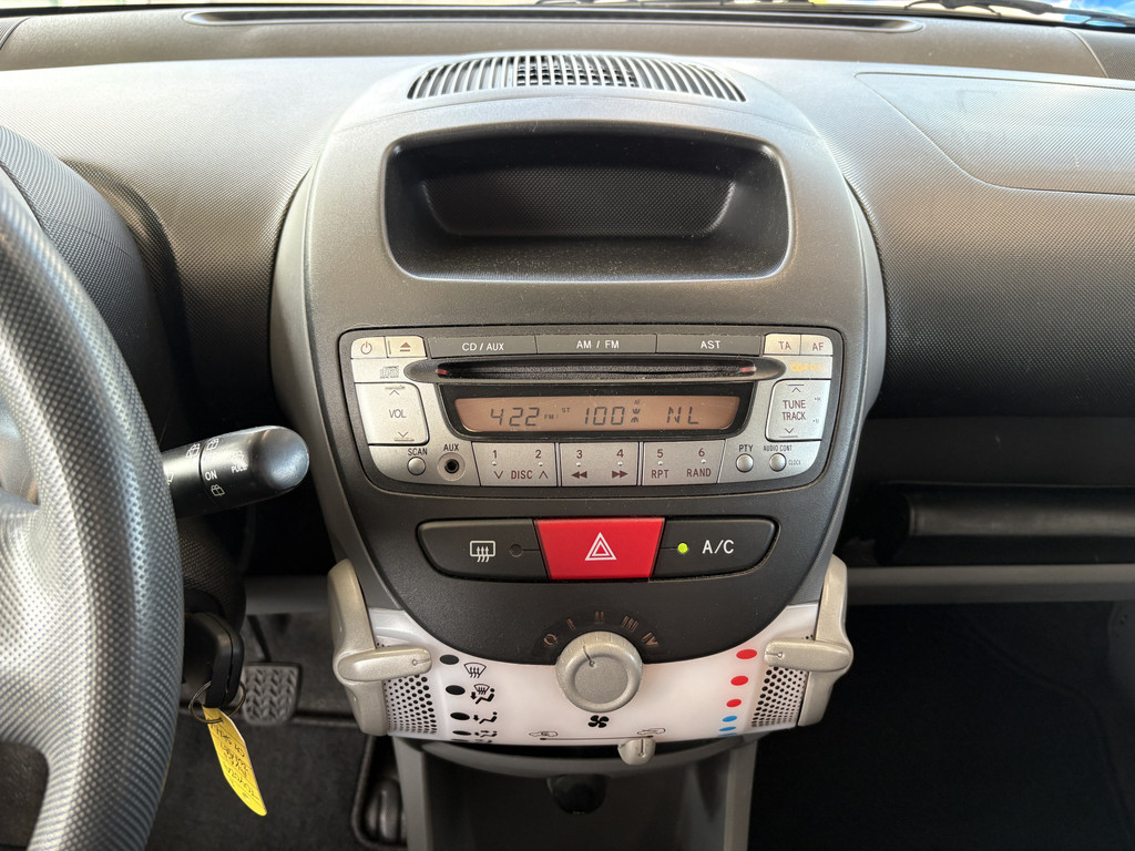 Toyota Aygo 1.0 VVT-i Now 5-drs. 54999744-2.jpg | Autobedrijf De Waal B.V.