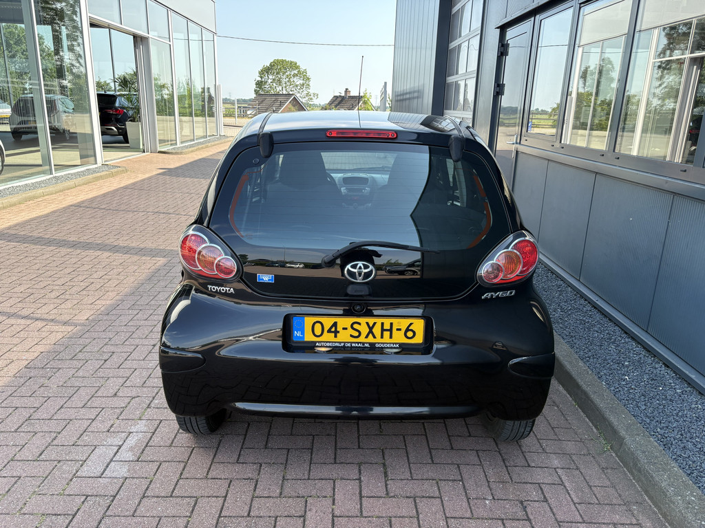 Toyota Aygo 1.0 VVT-i Now 5-drs. 54999744-3.jpg | Autobedrijf De Waal B.V.