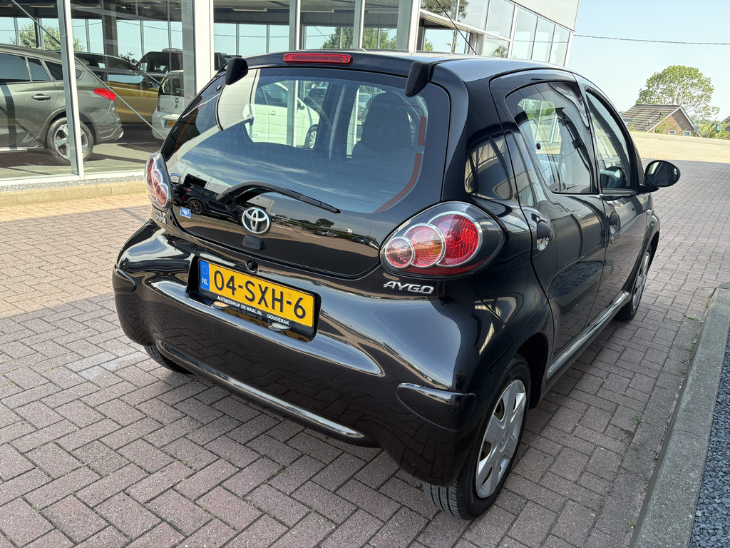 Toyota Aygo 1.0 VVT-i Now 5-drs. 54999744-4.jpg | Autobedrijf De Waal B.V.