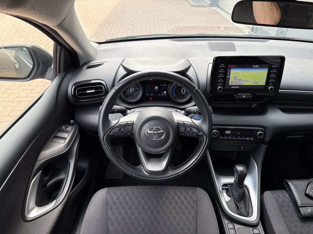 Toyota Yaris 1.5 Hybrid Dynamic 5-drs. 55025404-1.jpg | Autobedrijf De Waal B.V.