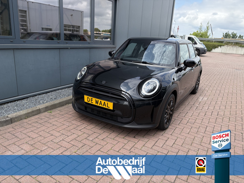 MINI 5-Deurs 1.5 Cooper 136pk 5-drs. 55098578-0.jpg | Autobedrijf De Waal B.V.