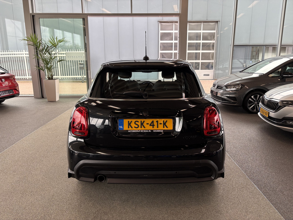 MINI 5-Deurs 1.5 Cooper 136pk 5-drs. 55098578-4.jpg | Autobedrijf De Waal B.V.