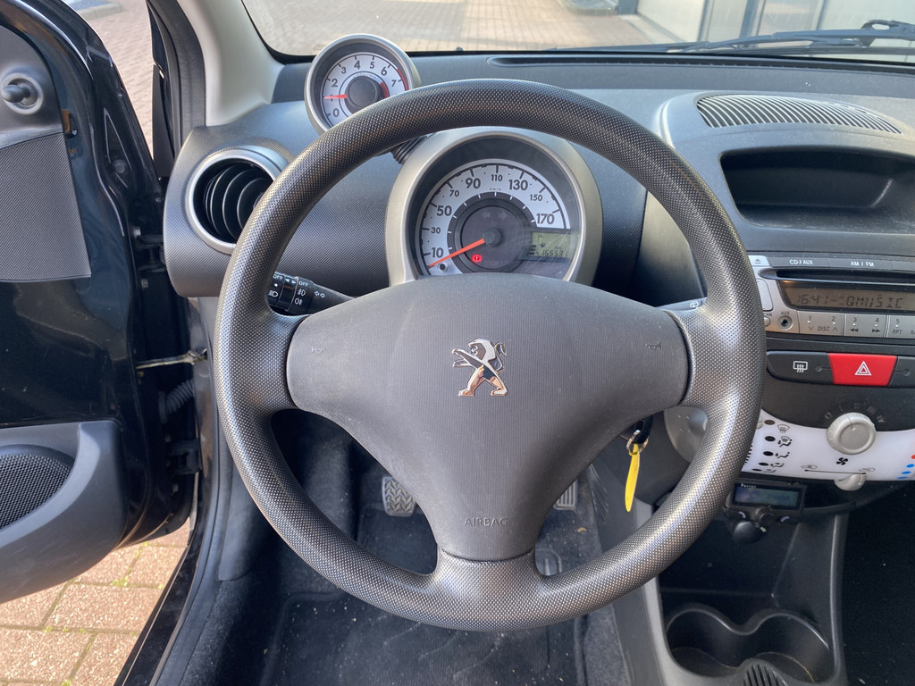 Peugeot 107 1.0 Active Premium 5-drs. 55106814-1.jpg | Autobedrijf De Waal B.V.