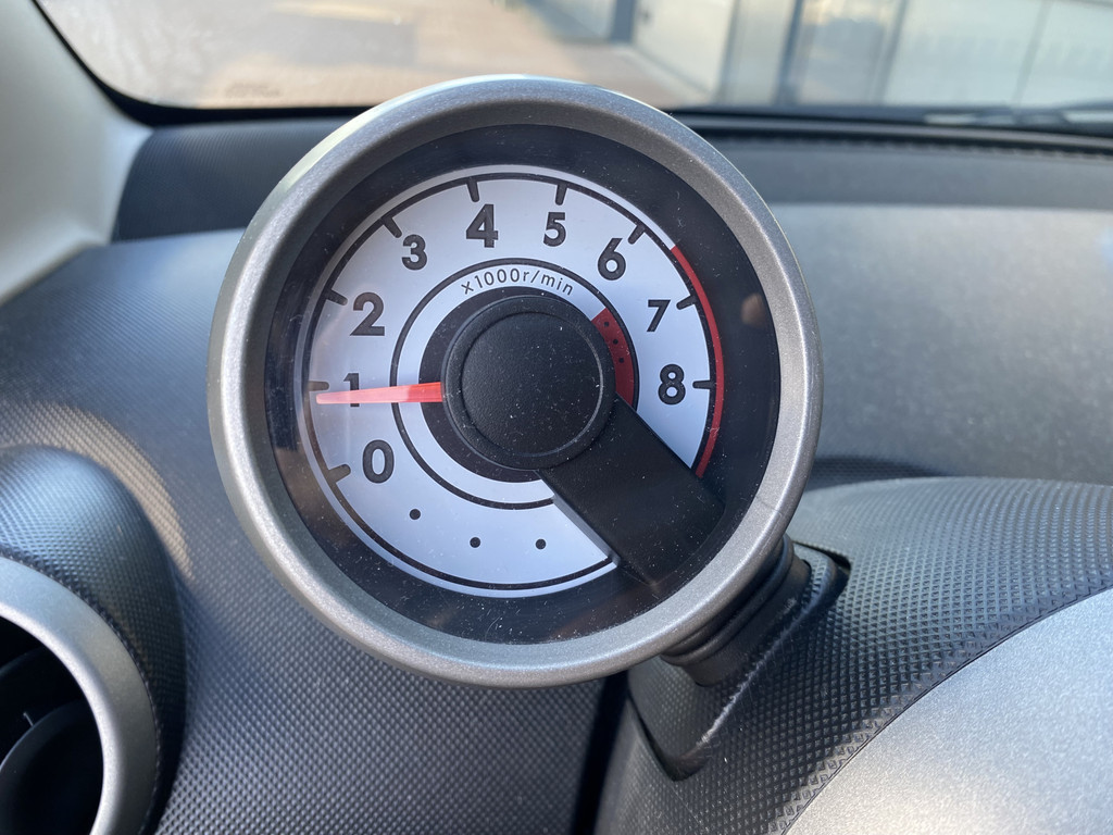 Peugeot 107 1.0 Active Premium 5-drs. 55106814-2.jpg | Autobedrijf De Waal B.V.