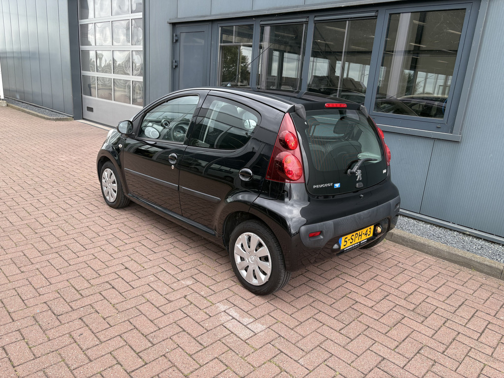 Peugeot 107 1.0 Active Premium 5-drs. 55106814-2.jpg | Autobedrijf De Waal B.V.