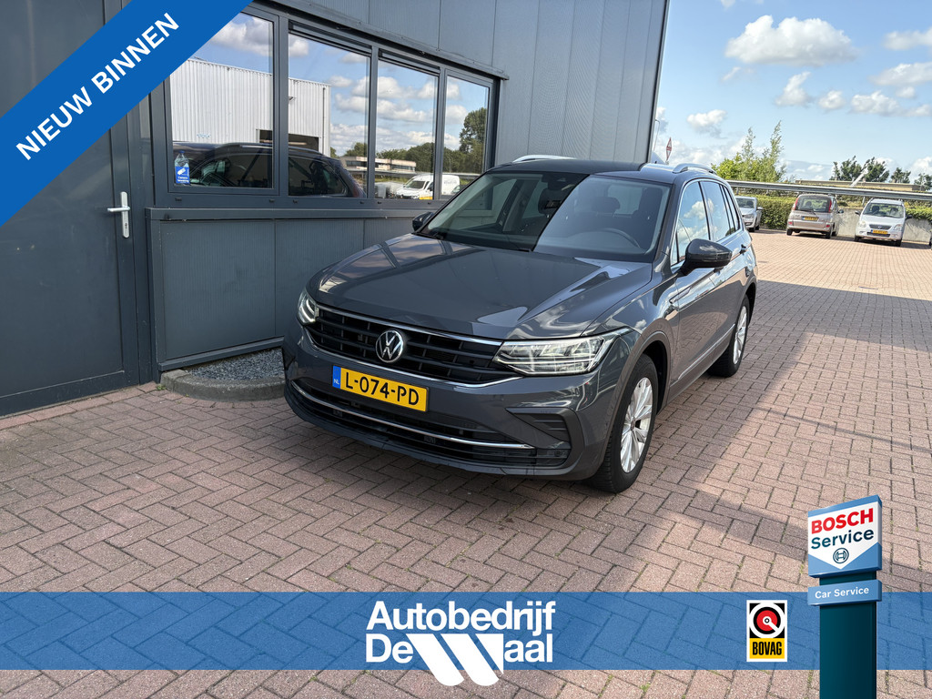 Volkswagen Tiguan 1.5 TSi DSG Business 55346772-0.jpg | Autobedrijf De Waal B.V.