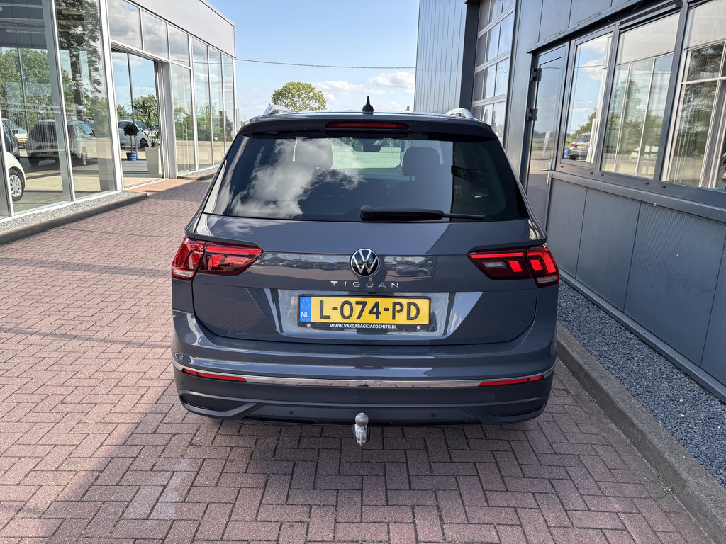 Volkswagen Tiguan 1.5 TSi DSG Business 55346772-3.jpg | Autobedrijf De Waal B.V.