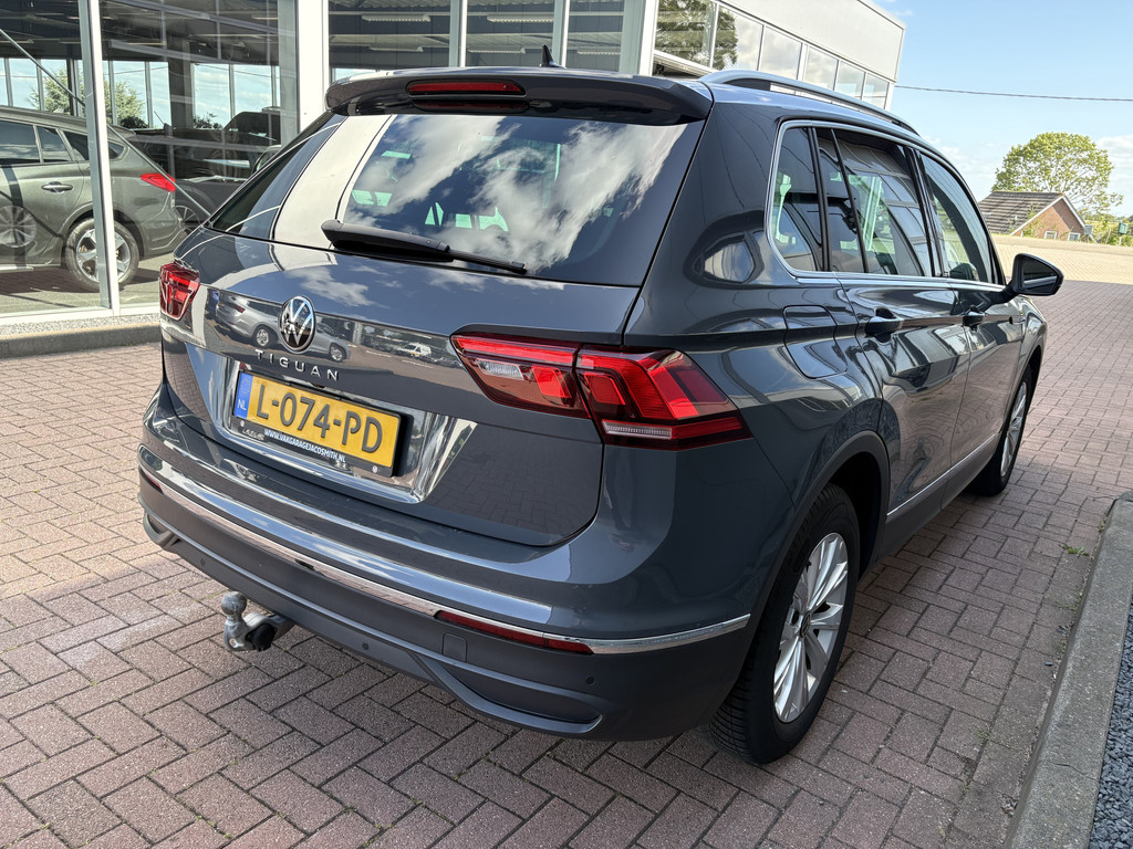 Volkswagen Tiguan 1.5 TSi DSG Business 55346772-4.jpg | Autobedrijf De Waal B.V.