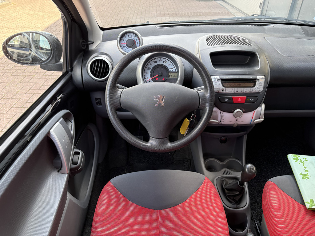 Peugeot 107 1.0 12v Urban Move 5-drs. 55362988-1.jpg | Autobedrijf De Waal B.V.