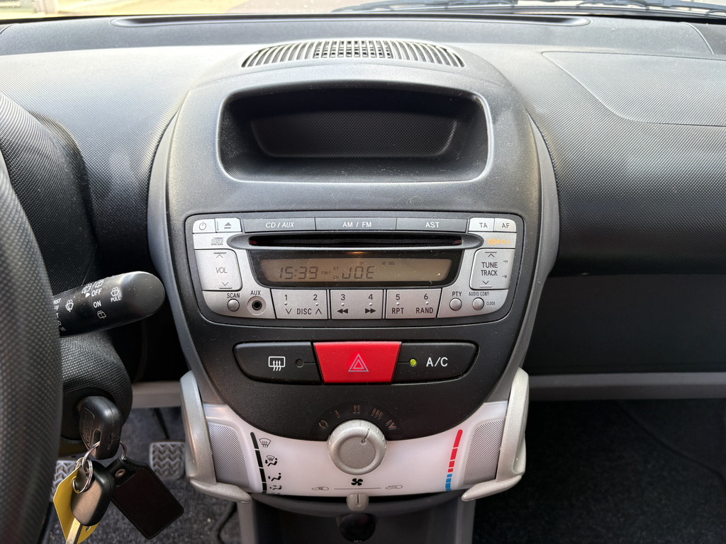 Peugeot 107 1.0 12v Urban Move 5-drs. 55362988-3.jpg | Autobedrijf De Waal B.V.