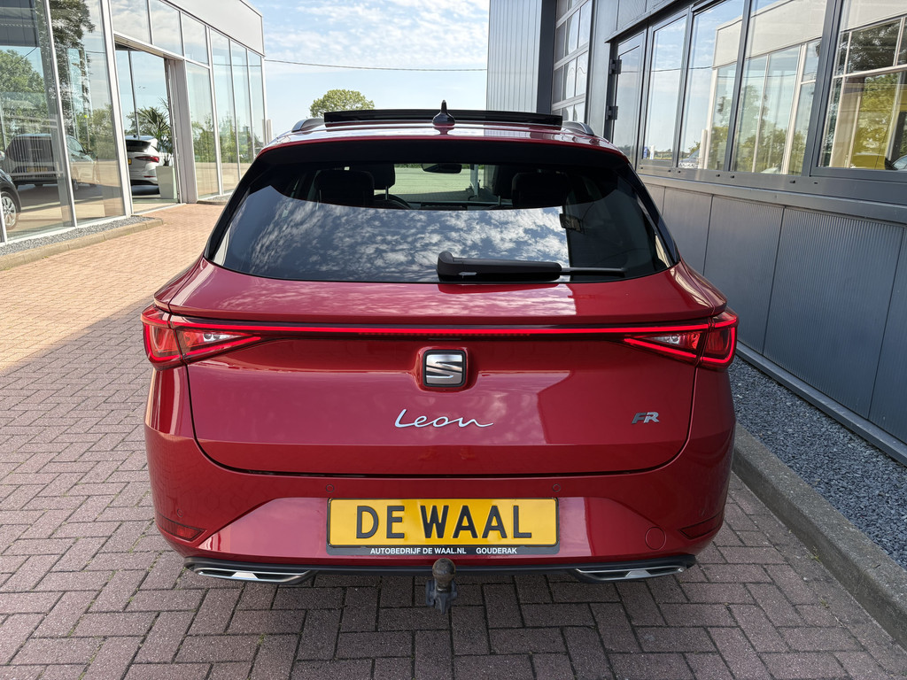 SEAT Leon Sportstourer 1.5 eTSI FR Business 55544622-3.jpg | Autobedrijf De Waal B.V.