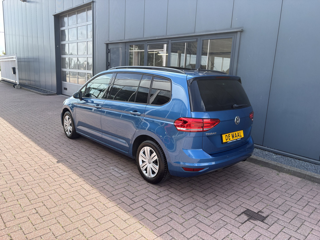 Volkswagen Touran 1.5 TSi 150pk DSG Comfortline 7-persoons 55595565-2.jpg | Autobedrijf De Waal B.V.
