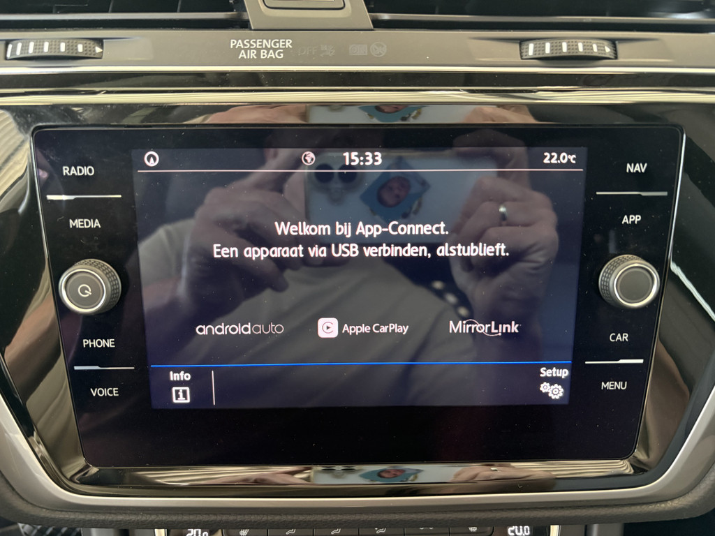 Volkswagen Touran 1.5 TSi DSG Comfortline 7-pers. 55595565-3.jpg | Autobedrijf De Waal B.V.