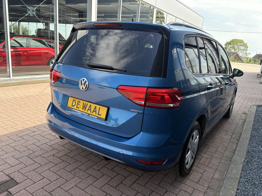 Volkswagen Touran 1.5 TSi 150pk DSG Comfortline 7-persoons 55595565-4.jpg | Autobedrijf De Waal B.V.