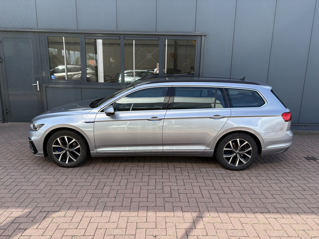 Volkswagen Passat Variant 1.4 TSi DSG PHEV GTE Business 55849697-1.jpg | Autobedrijf De Waal B.V.