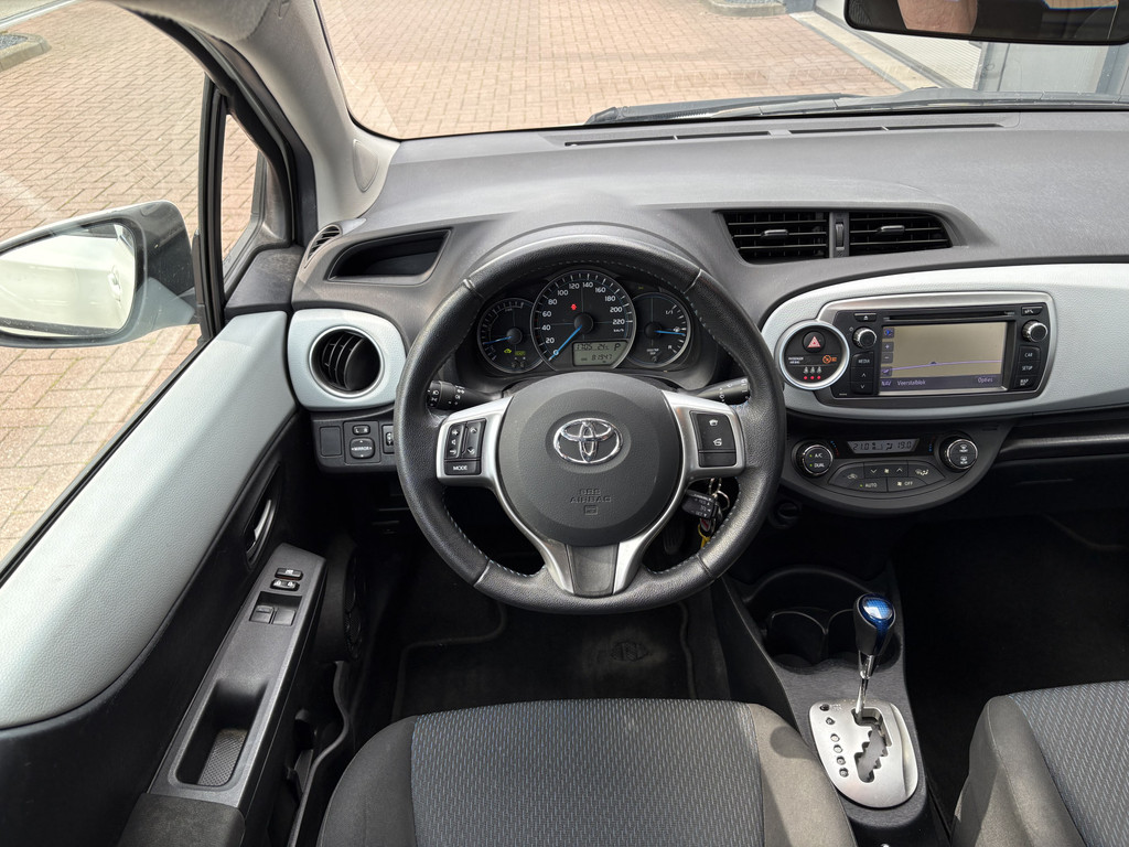 Toyota Yaris 1.5 Hybrid Aspiration Automaat 5-drs. 56258518-1.jpg | Autobedrijf De Waal B.V.