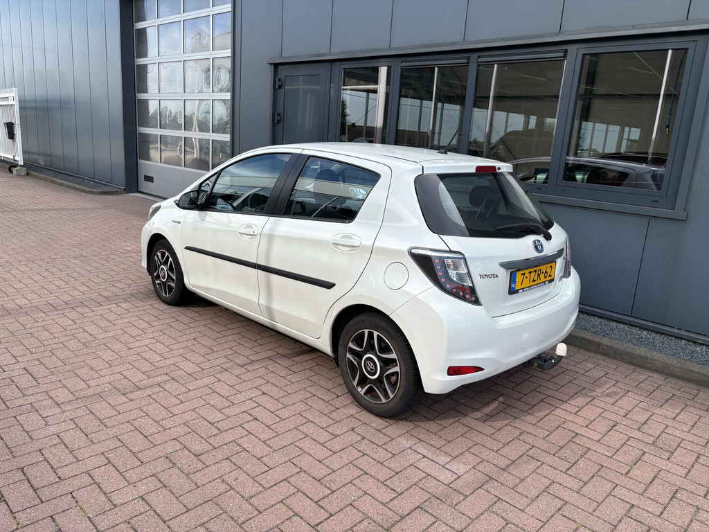 Toyota Yaris 1.5 Hybrid Aspiration Automaat 5-drs. 56258518-2.jpg | Autobedrijf De Waal B.V.