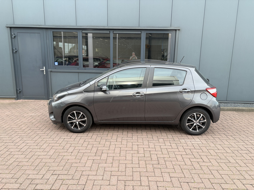 Toyota Yaris 1.0 VVT-i Connect 5-drs. 56306037-1.jpg | Autobedrijf De Waal B.V.