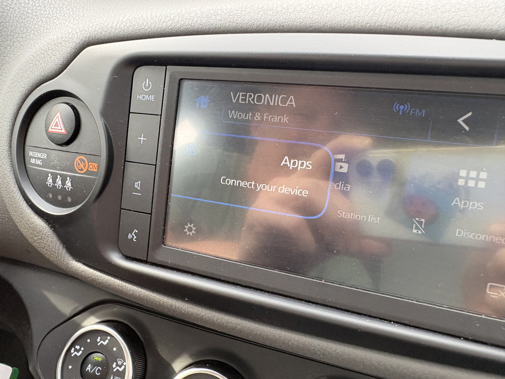 Toyota Yaris 1.0 VVT-i Connect 5-drs. 56306037-3.jpg | Autobedrijf De Waal B.V.