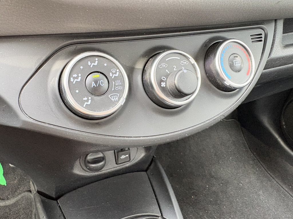 Toyota Yaris 1.0 VVT-i Connect 5-drs. 56306037-4.jpg | Autobedrijf De Waal B.V.