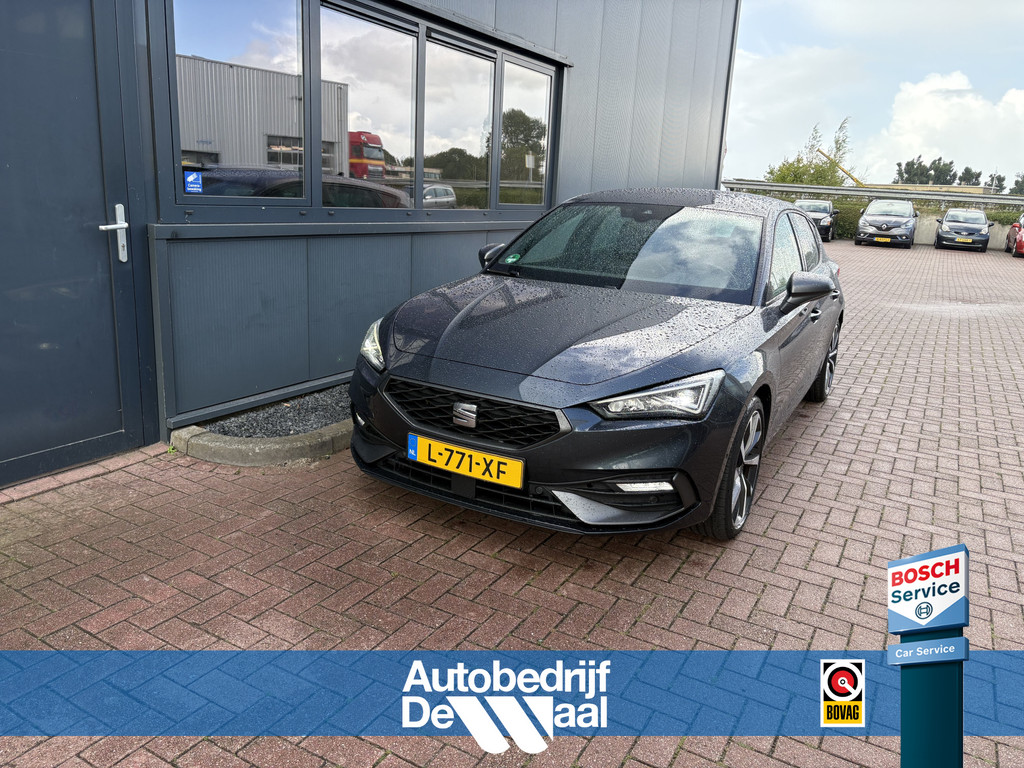 SEAT Leon 1.5 eTSi DSG 150pk FR Bns. Intense 56623351-0.jpg | Autobedrijf De Waal B.V.