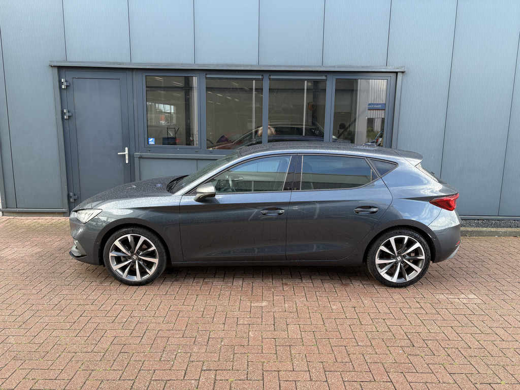 SEAT Leon 1.5 eTSi DSG 150pk FR Bns. Intense 56623351-1.jpg | Autobedrijf De Waal B.V.