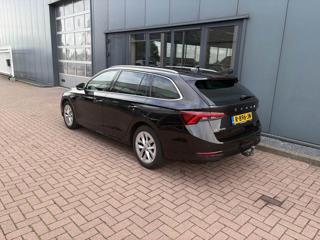 Škoda Octavia Combi 1.0 TSi Bns.Edition Plus 56711149-2.jpg | Autobedrijf De Waal B.V.