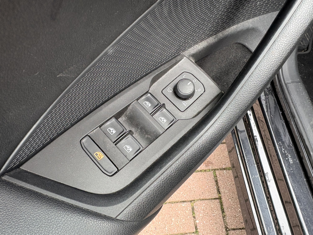 Škoda Octavia Combi 1.0 TSi Bns.Edition Plus 56711149-37.jpg | Autobedrijf De Waal B.V.