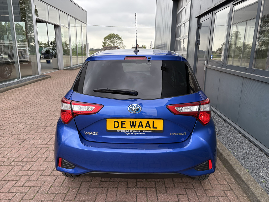Toyota Yaris 1.5 Hybrid Y20 Automaat 5-drs. 56923946-3.jpg | Autobedrijf De Waal B.V.