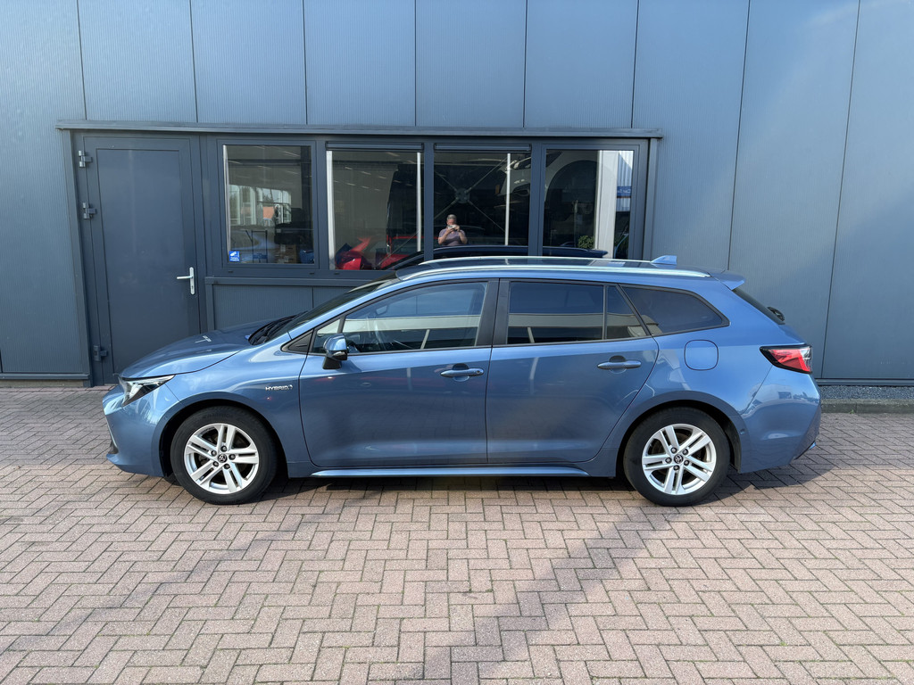 Toyota Corolla Touring Sports 1.8 Hybrid Business Plus 57074587-1.jpg | Autobedrijf De Waal B.V.