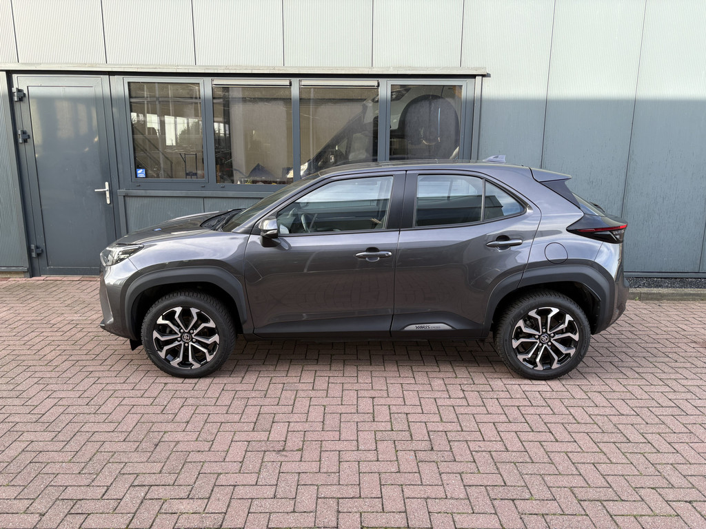 Toyota Yaris Cross 1.5 Hybrid Business Plus 57126295-1.jpg | Autobedrijf De Waal B.V.