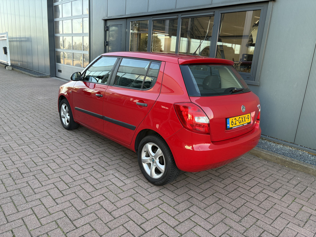 Škoda Fabia 1.2 12v Plus 5-drs. 57470338-2.jpg | Autobedrijf De Waal B.V.