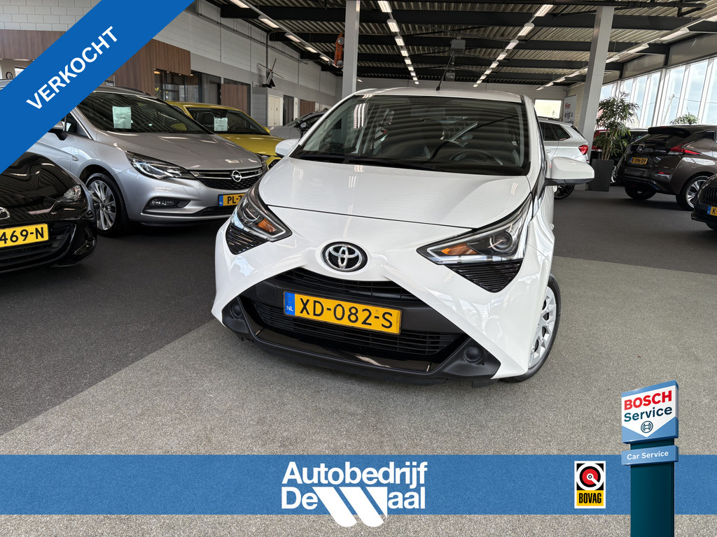 Toyota Aygo 1.0 VVT-i X-Play 5-drs. 51753615-0.jpg | Autobedrijf De Waal B.V.